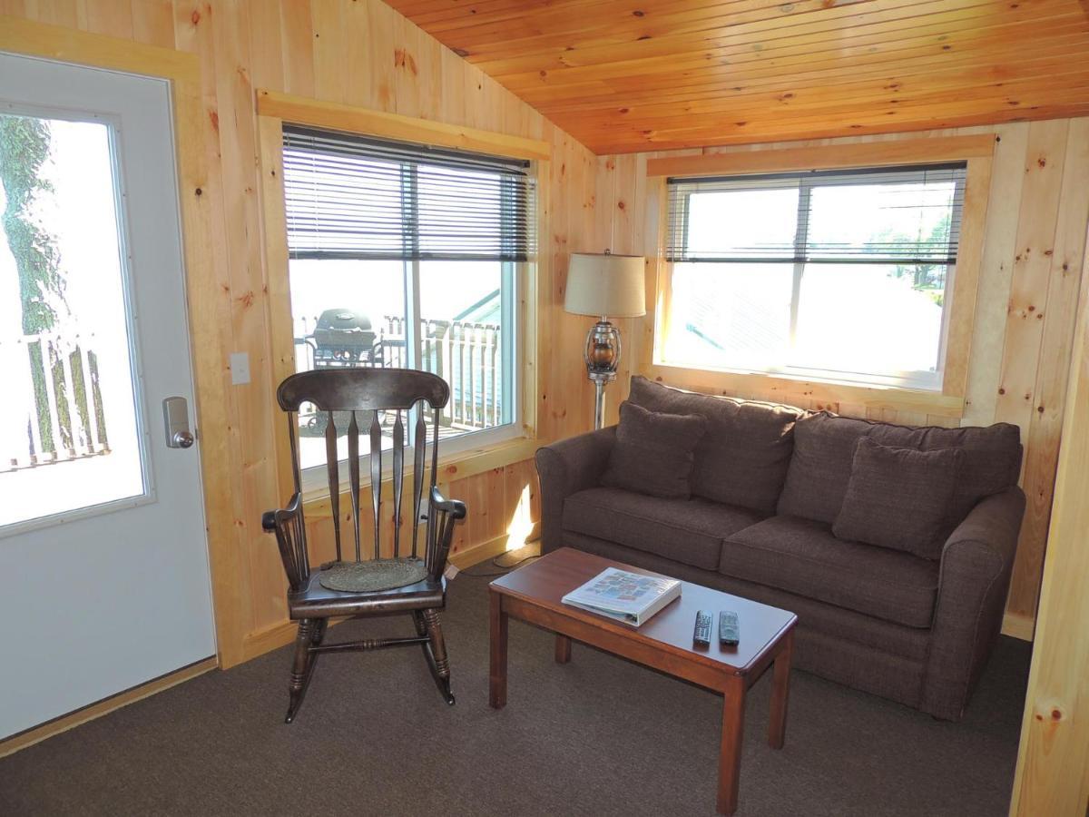Angel Rock Waterfront Cottages Cape Vincent Exterior photo